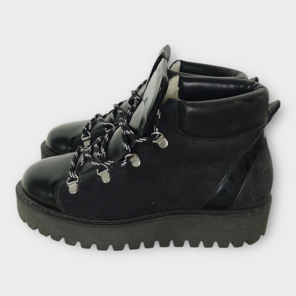 Black Alma Hiking Style Boots