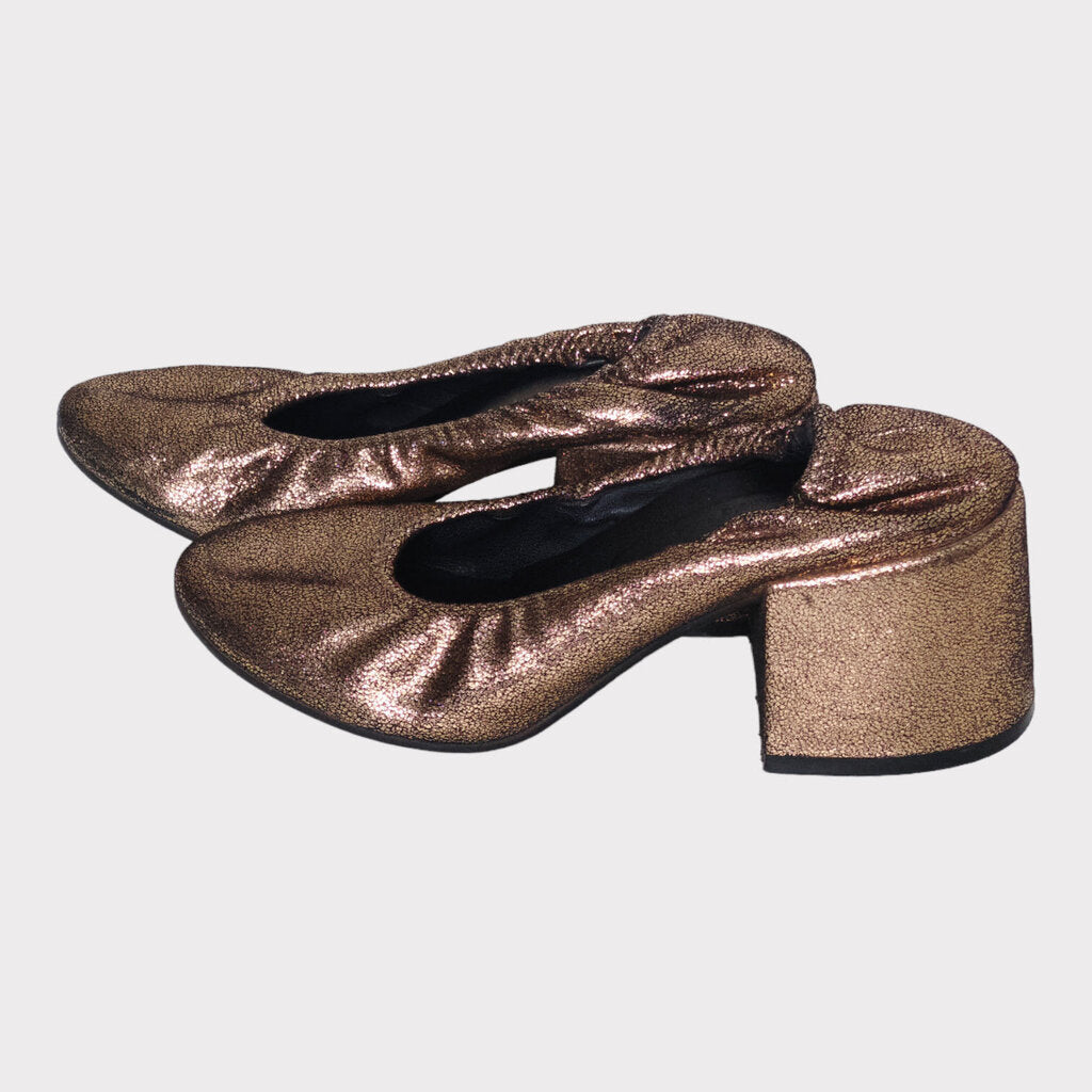 MM6 Maison Martin Margiela Copper Leather Pumps