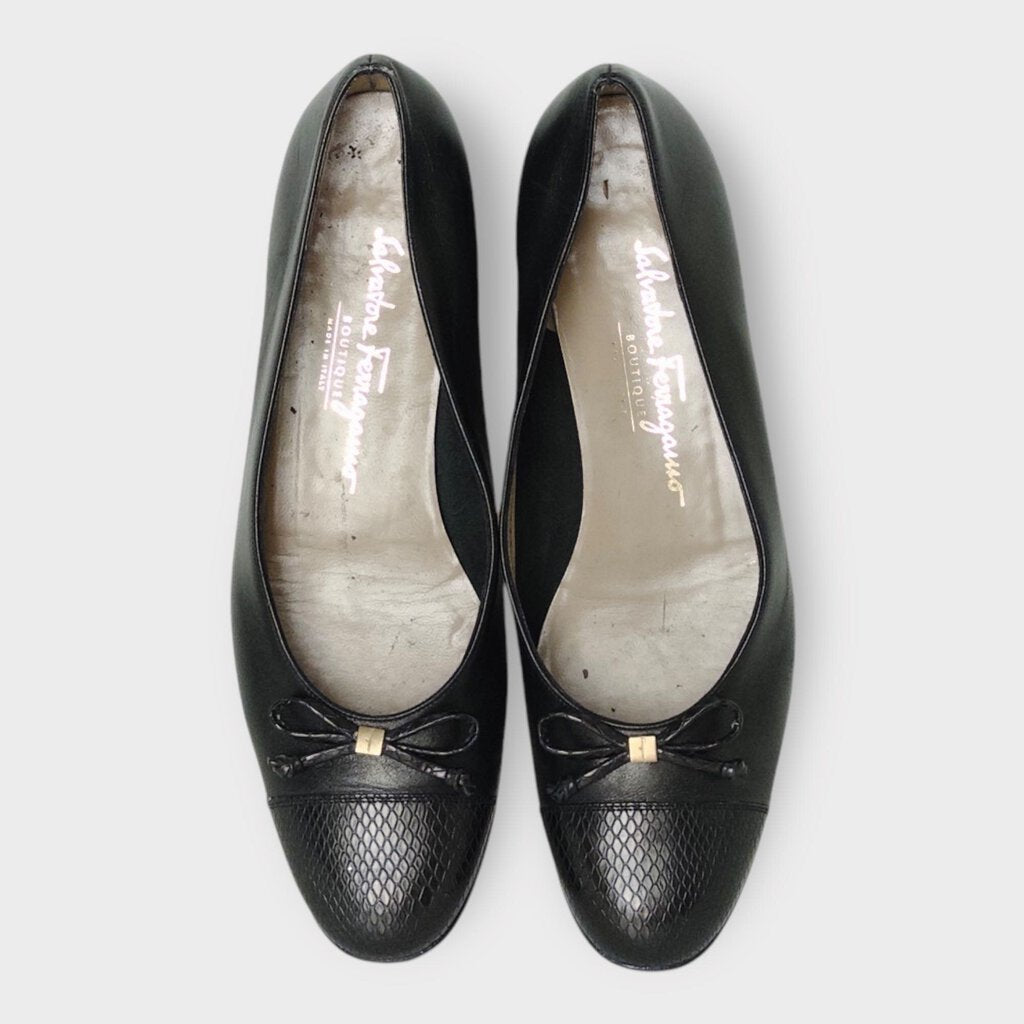 Salvatore Ferragamo Black Leather Bow Ballet Flats